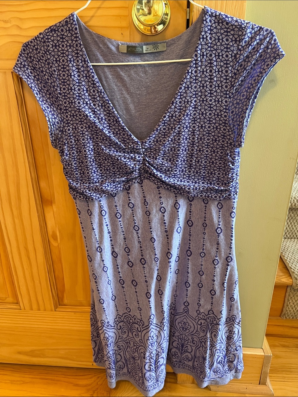 Athleta Lavender and Dark Purple Midi Dress with Geometric Print